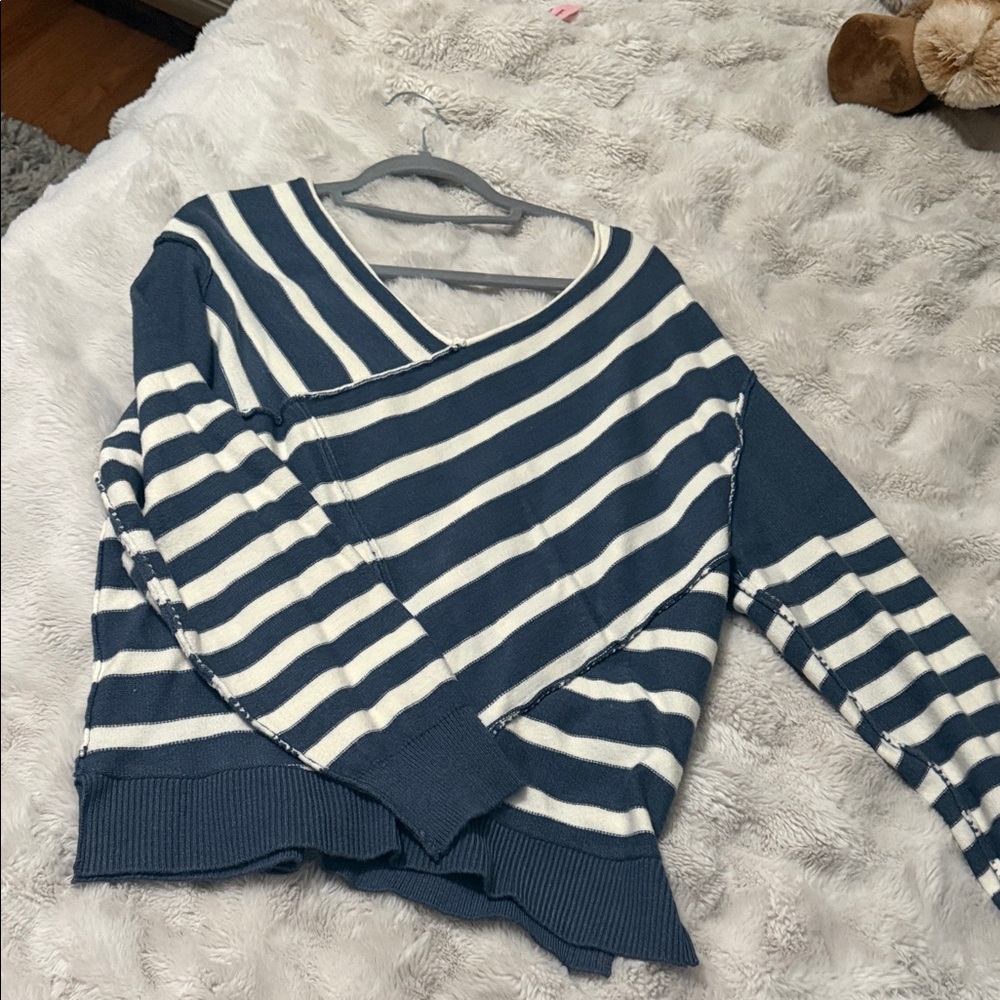 BKE Blue and White Striped V-Neck Sweater